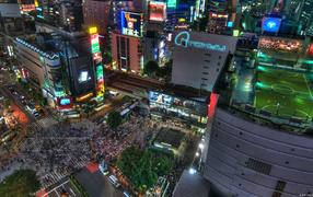 Оживленный перекресток в Токио