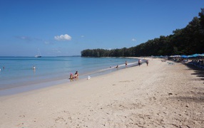 Осенний отдых на пляже на острове Тао, Таиланд