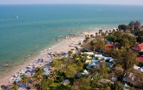 Relax on the beach in the resort of Hua Hin, Thailand