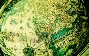 Старинная карта Мира на глобусе