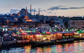 Evening market in Istanbul