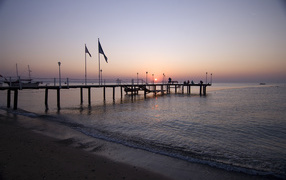 Закат солнца на курорте Кушадасы, Турция