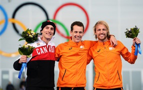 Обладатель золотой и бронзовой медали голландский конькобежец Михел Мюлдер в Сочи