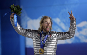 Обладатель золотой медали в дисциплине сноуборд Сейдж Коценбург