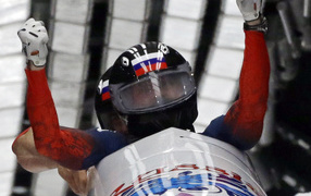 Алексей Воевода и Александр Зубков российские бобслеисты обладатели золотых медалей