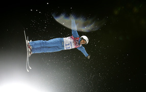 Алла Цупер из Белоруссии золотая медаль в Сочи 2014 год в дисциплине фристайл