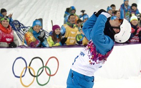 Антон Кушнир белорусский фристайлист золотая медаль в Сочи 2014 год