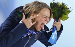 Арианна Фонтана итальянская конькобежка серебряная и две бронзовых медалей в Сочи 2014 год