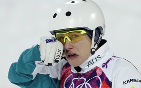 Обладательница бронзовой медали австралийская фристайлистка Лидия Лассила на олимпиаде в Сочи