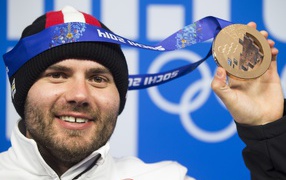 Обладатель бронзовой медали в дисциплине горные лыжи Ян Худек на олимпиаде в Сочи
