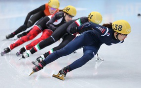 Канадская шорт-трекистка Мариан Сен-Желе обладательница серебряной медали