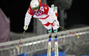 Хлоя Дюфур Лапуант Канада фристайл серебрянная медалистка на Олимпиаде в Сочи