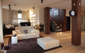 Колонны в гостиной