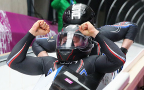 Кёртис Томасевич американский бобслеист обладатель бронзовой медали