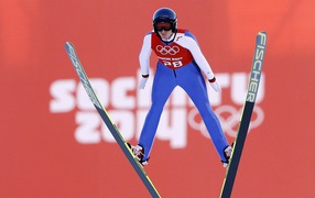 Даниэла Ирашко австрийская прыгунья с трамплина обладательница серебряной медали