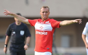Denis Glushakov Spartak midfielder in the game