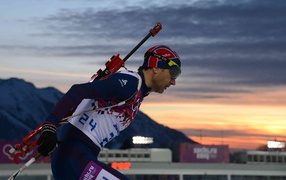 Эмиль Хегле Свендсен норвежский биатлонист обладатель золотой медали