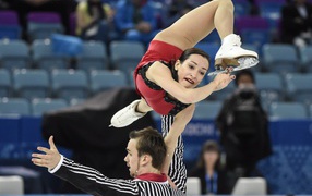 Федор Климов и Ксения Столбова российские фигуристы обладатели золотой и серебряной медали в Сочи