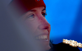 Обладательница золотой медали Марит Бьорген норвежская лыжница на олимпиаде