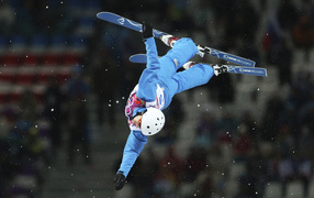 Обладательница золотой медали  в дисциплине фристайл Алла Цупер на олимпиаде в Сочи