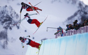 Обладательница золотой медали в дисциплине фристайл Мэдди Боумэн на олимпиаде в Сочи