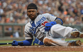 Хенли Рамирес прилег на бейсбольное поле