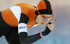 Ирен Вюст золотая и две серебряных медали в Сочи в 2014 году 