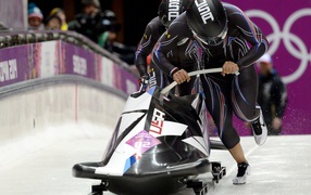 Лорин Уильямс и Илана Майерс из США серебряные медали на олимпиаде в Сочи 2014 год