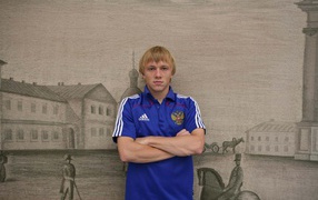 Защитник Локомотива Ренат Янбаев