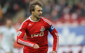 Lokomotiv striker Dmitry Sychev on the run