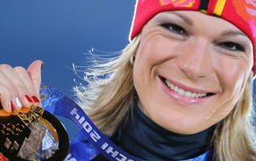 Мария Хефль Риш немецкая лыжница обладательница золотой и бронзовой медали в Сочи в 2014 году