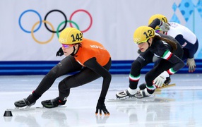 Мартина Вальчепина итальянская шорт-трекистка