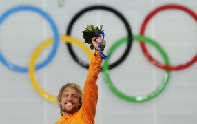 Михел Мюлдер  голландский конькобежец золотая и бронзовая медаль в Сочи 2014 год