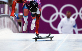 Александр Третьяков российский скелетонист обладатель золотой медали