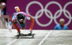 Российский скелетонист Александр Третьяков обладатель золотой медали