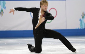 Евгений Плющенко российский фигурист обладатель золотой медали