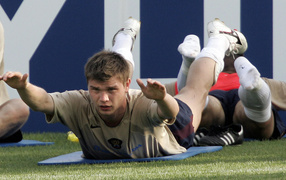 Игрок сборной России Марат Измайлов на тренировке