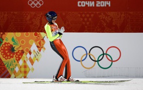 Обладательница серебряной медали австрийская прыгунья с трамплина Даниэла Ирашко на олимпиаде в Сочи