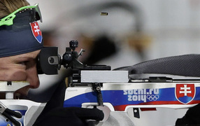 Словацкая биатлонистка Анастасия Кузьмина обладательница золотой медали