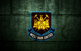 Популярный футбольный клуб Англии Вест Хэм Юнайтед
