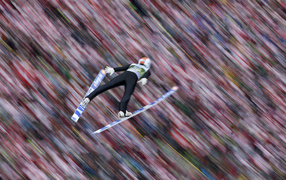 Томас Дитхарт австрийский прыгун с трамплина обладатель серебряной медали