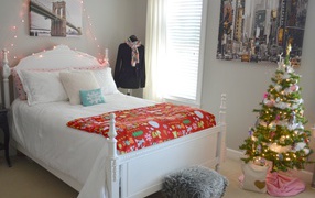 Елка в детской комнате