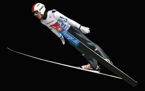 Обладатель серебряной медали в дисциплине прыжки на лыжах с трамплина  Томас Дитхарт из Австрии