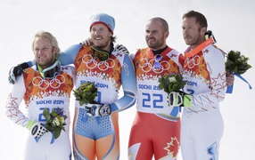 Обладатель серебряной медали в дисциплине горные лыжи Эндрю Вайбрехт из США