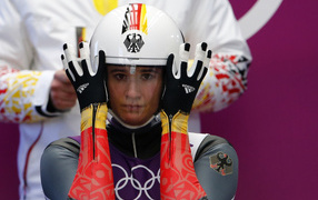 Обладательница двух золотых медалей в санном спорте Натали Гейзенбергер 