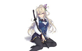 Девочка аниме с катаной в руке