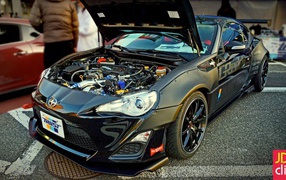 Под капотом автомобиля Scion