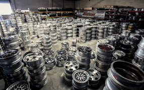 Склад автомобильных дисков