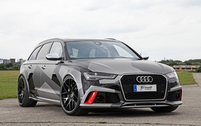 Серый автомобиль Audi RS6 Avant