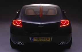 Черный Bugatti 16C Galibier с французскими номерами